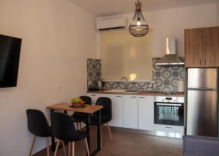 Stegna Sunny Beach- Up Floor בית נופש ארכאנגלוס